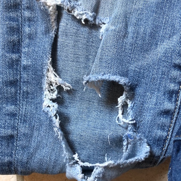 American Eagle Jeans - Picture 7 of 9